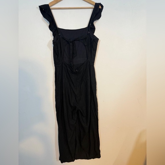 Dynamite Black Ruffle Strap Jumpsuit - Size L - Picture 4 of 11